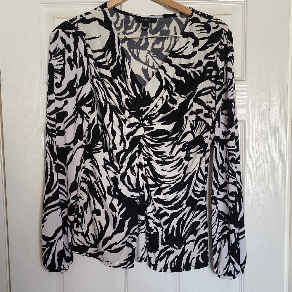 Alfani Black & White Abstract Print Twist-Front Blouse
